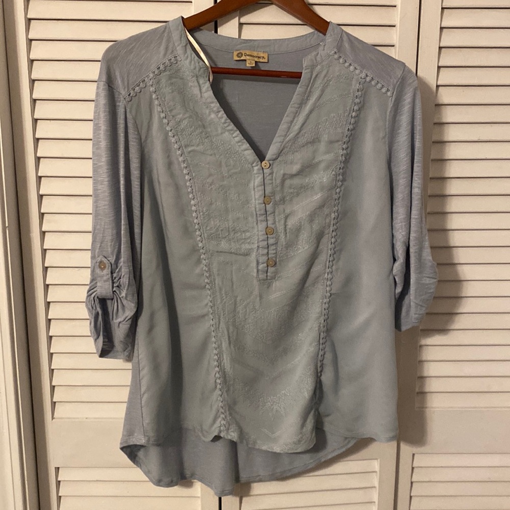 Democracy Womens turquoise sea foam green shirt blouse dressy T-shirt top size L